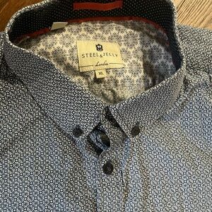 Men's Stylish navy Patterned Button-Down Shirt